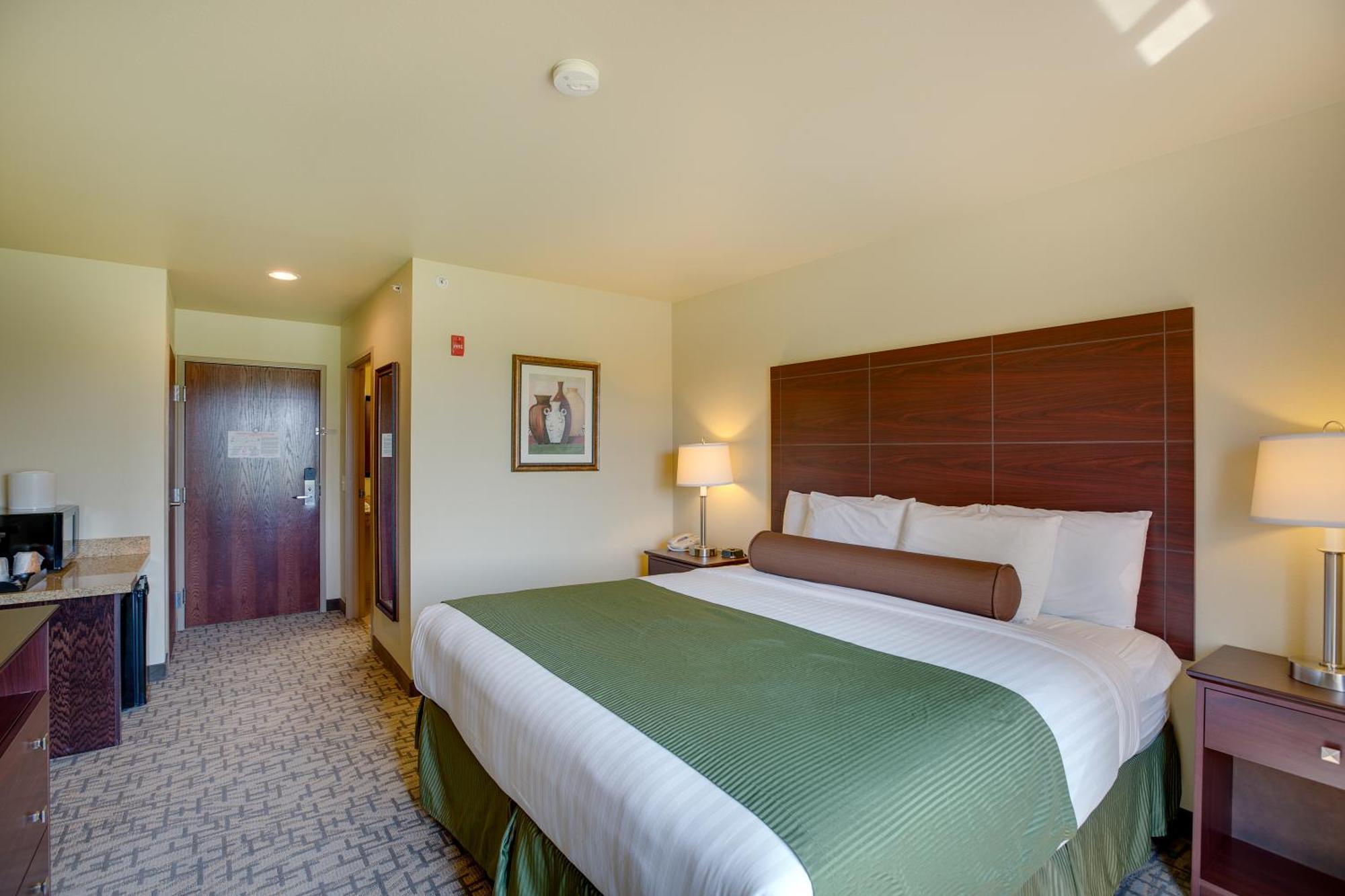 Cobblestone Inn & Suites - Clintonville Room photo
