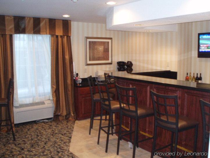 Cobblestone Inn & Suites - Clintonville Restaurant photo